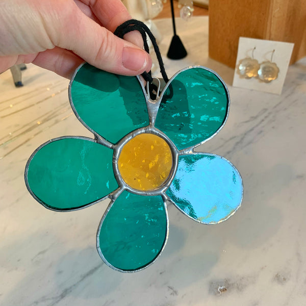 Teal daisy stained glass